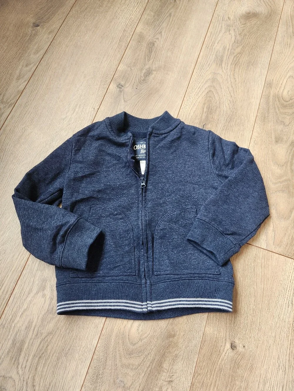 Boys 3t Oshkosh Zip Up Top